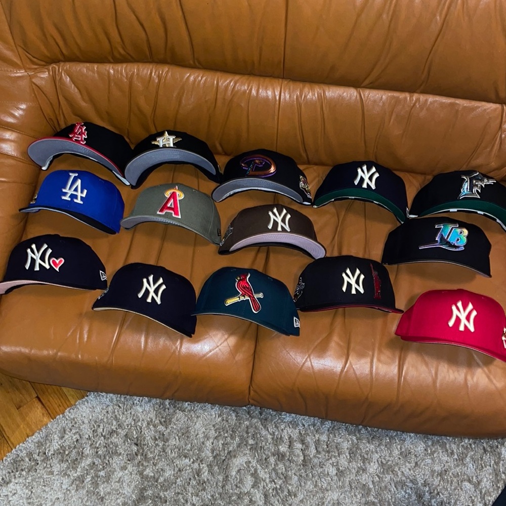 New Era Fitted Hats 7 some 7 & 1/4 , some near new some used more than others.